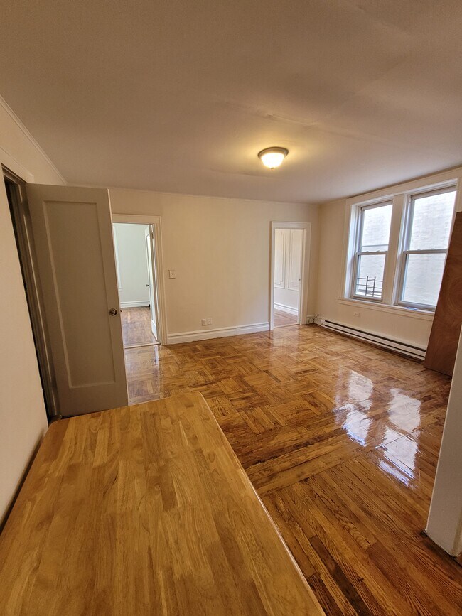341 Midwood St Brooklyn, NY 11225 photo 2