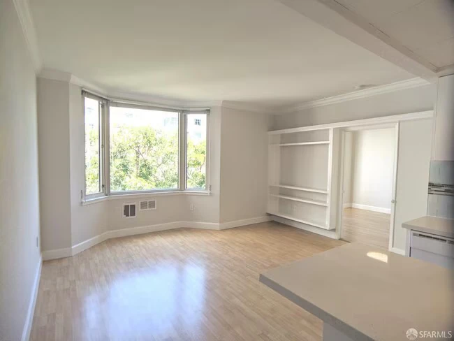 0BR/1BA Condo on Harrison St. · San Francisco photo 2