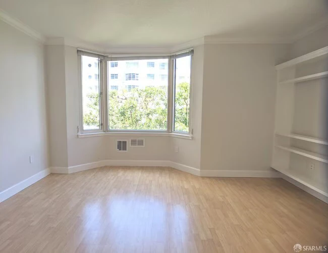 0BR/1BA Condo on Harrison St. · San Francisco photo 3