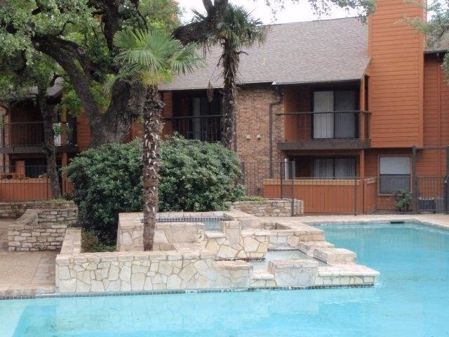 2439 NE Interstate 410 Loop San Antonio, TX 78217 photo 3