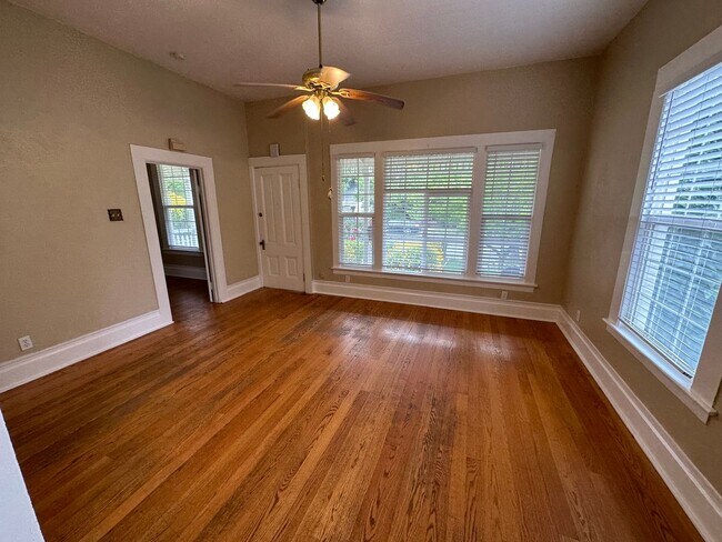 112 W 5th St Antioch, CA 94509 photo 4
