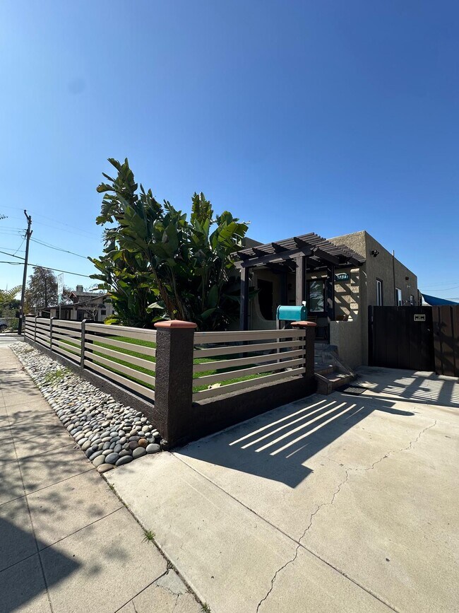 3704 Texas St photo 5