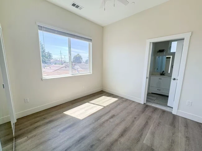 574-578 Marin Ave Hayward, CA 94541 photo 4