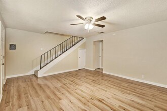 1704 East M Franklin Avenue, Austin, TX 78721 photo 4