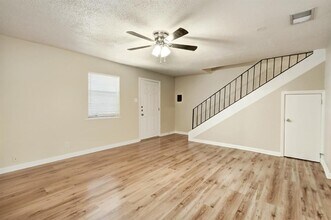 1704 East M Franklin Avenue, Austin, TX 78721 photo 5