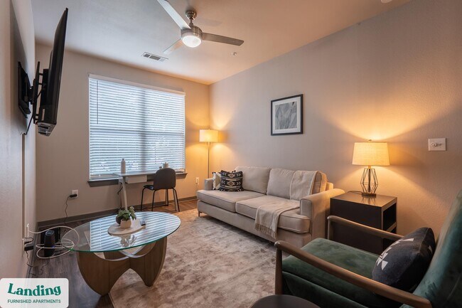 1415 N Main Ave San Antonio, TX 78212 photo 4