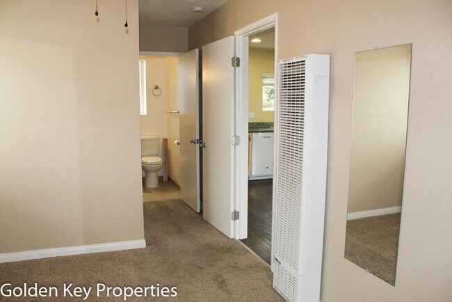 932 Tait St Oceanside, CA 92054 photo 5