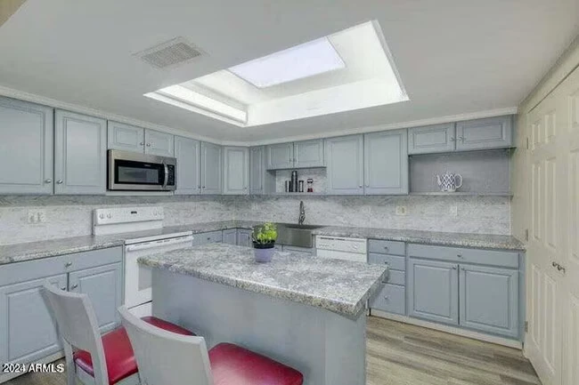400 Paladin Cir Litchfield Park, AZ 85340 photo 5