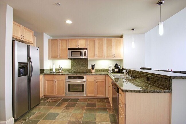 1150 J St San Diego, CA 92101 photo 4
