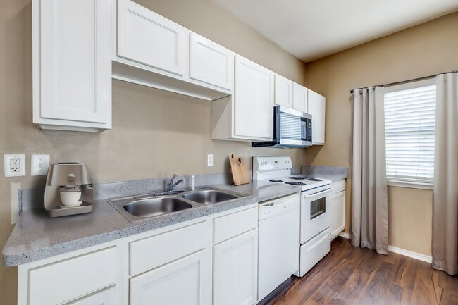 3518 8th Ave Fort Worth, TX 76110 photo 5
