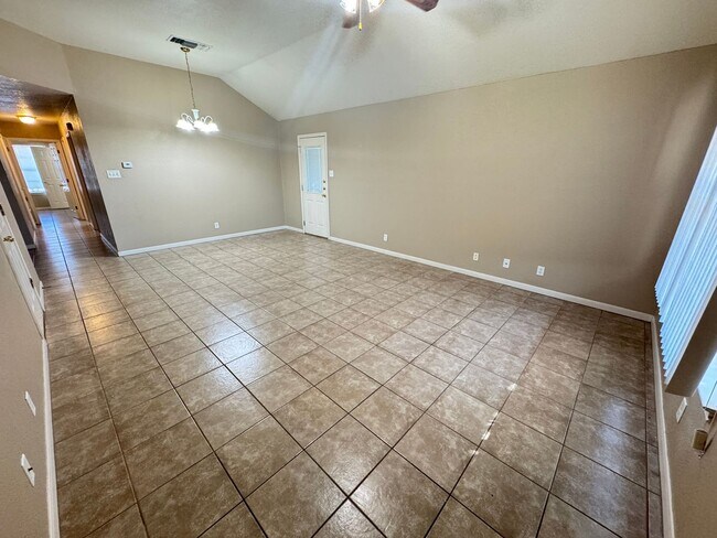 4807 John David Dr Killeen, TX 76549 photo 3