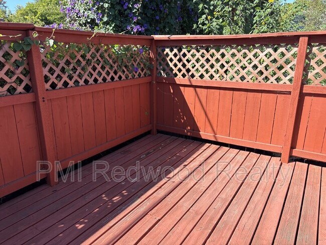 4915 Shattuck Ave. Oakland, CA 94609 photo 5