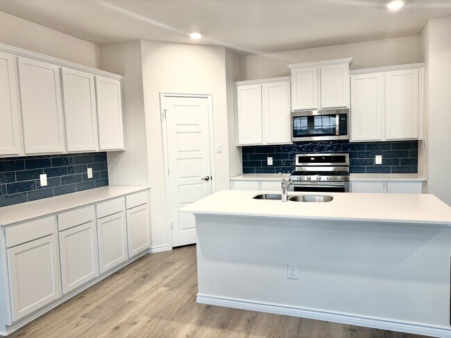 3829 Caddo Drive, Celina, TX 75009 photo 3