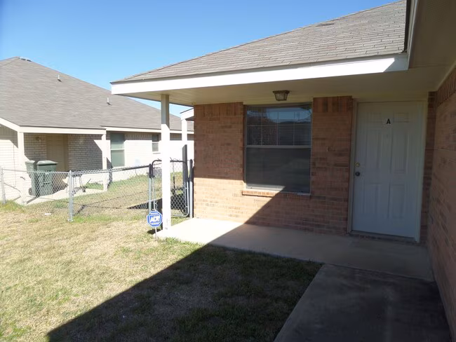 2801 Alma Dr Killeen, TX 76549 photo 2