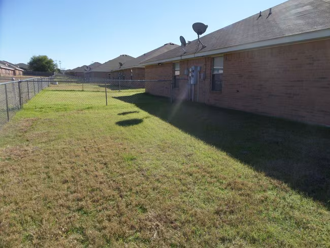 2801 Alma Dr Killeen, TX 76549 photo 3
