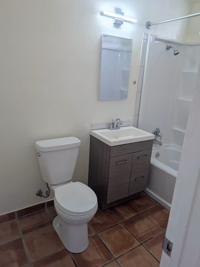 406 S Myers St Oceanside, CA 92054 photo 5