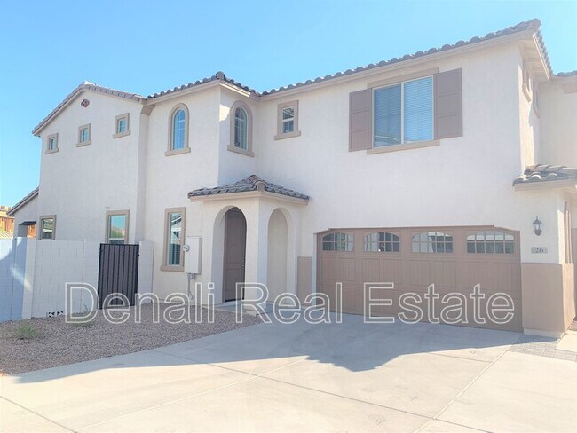 905 S Canal Dr Chandler, AZ 85225
