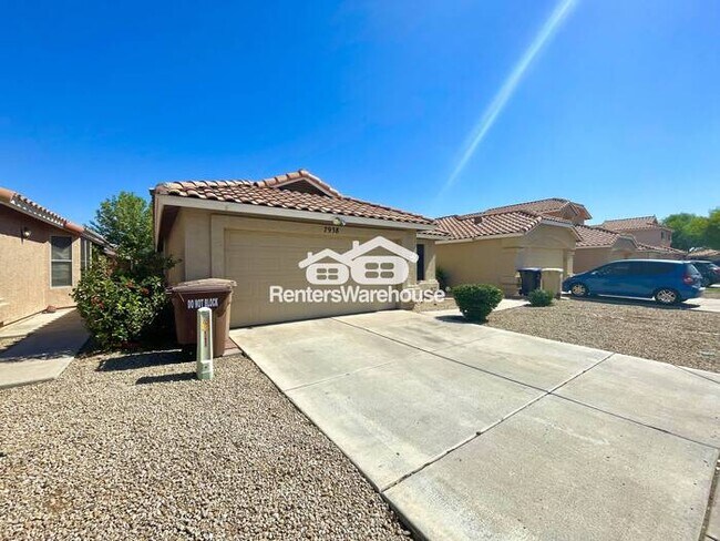 7938 W Paradise Dr Peoria, AZ 85345 photo 2