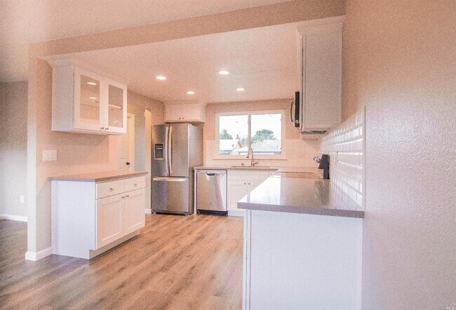 7201 Camino Colegio Rohnert Park, CA 94928 photo 5
