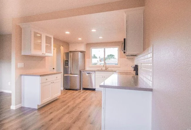 7201 Camino Colegio Rohnert Park, CA 94928 photo 5