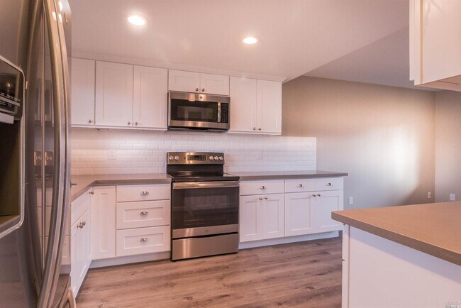 7201 Camino Colegio Rohnert Park, CA 94928 photo 4
