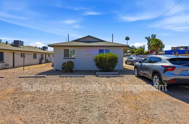 5645 S 6th St Phoenix, AZ 85040 photo 5