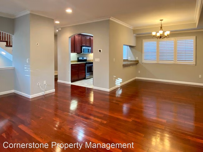 514 Richie Pl photo 3