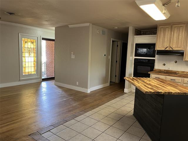 3401 Leith Avenue, Fort Worth, TX 76133 photo 2