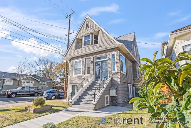 1701 Broadway, Alameda, CA 94501 photo 2