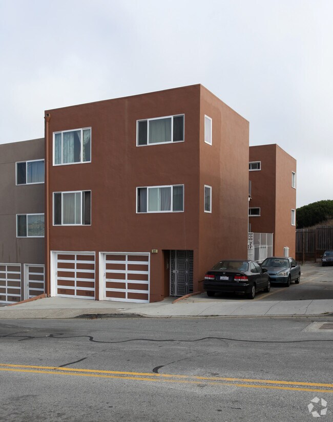 32-80 Westlake Avenue, Daly City, CA 94014 photo 2