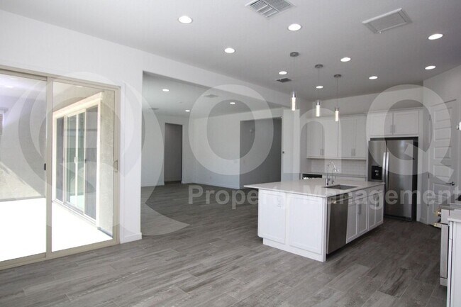 3933 West Thurman Drive, Laveen, AZ 85339 photo 4