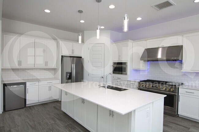 3933 West Thurman Drive, Laveen, AZ 85339 photo 2