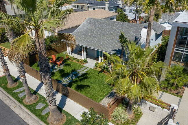 305 Neptune Ave Encinitas, CA 92024 photo 2