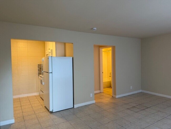 1728 Broadway Redwood City, CA 94063 photo 3