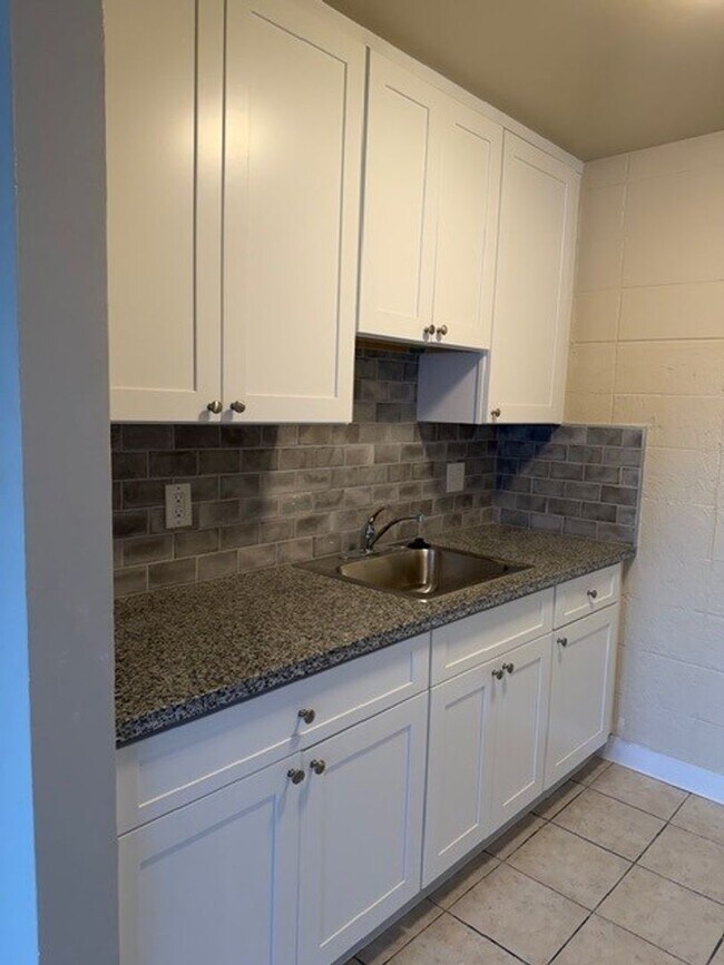 1728 Broadway Redwood City, CA 94063 photo 5