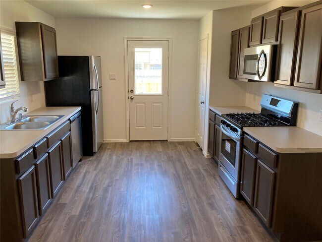 6004 Rimini Landing Lane, Porter, TX 77365 photo 3