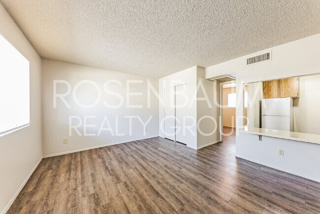 9230 N 6th St Phoenix, AZ 85020 photo 4