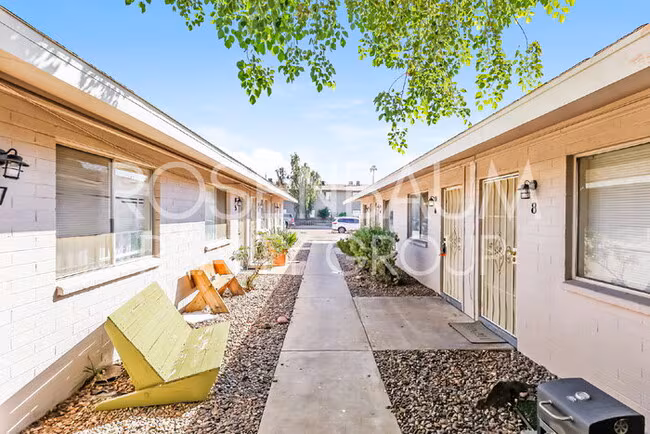 9230 N 6th St Phoenix, AZ 85020 photo 3