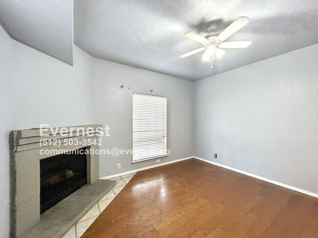 8655 Datapoint Dr San Antonio, TX 78229 photo 5