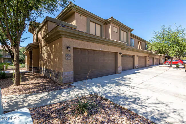 705 W Queen Creek Rd Chandler, AZ 85248 photo 2