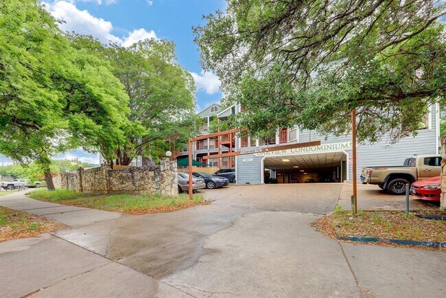 2901 San Jacinto Blvd Austin, TX 78705 photo 2
