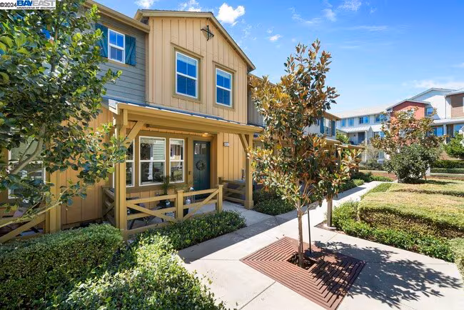 418 Persimmon Common, Livermore, CA 94551 photo 2