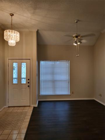 1905 Libby Ln Grand Prairie, TX 75050 photo 2
