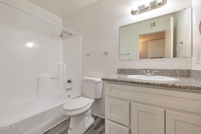 2216 E Eugie Terrace Phoenix, AZ 85022 photo 5