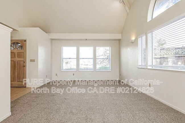 1336 Jennings Park Way Santa Rosa, CA 95401 photo 3