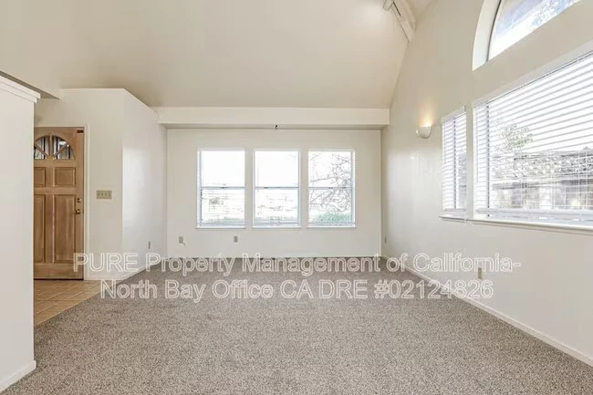 1336 Jennings Park Way Santa Rosa, CA 95401 photo 3