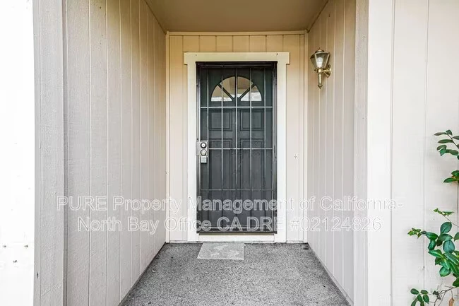1336 Jennings Park Way Santa Rosa, CA 95401 photo 2
