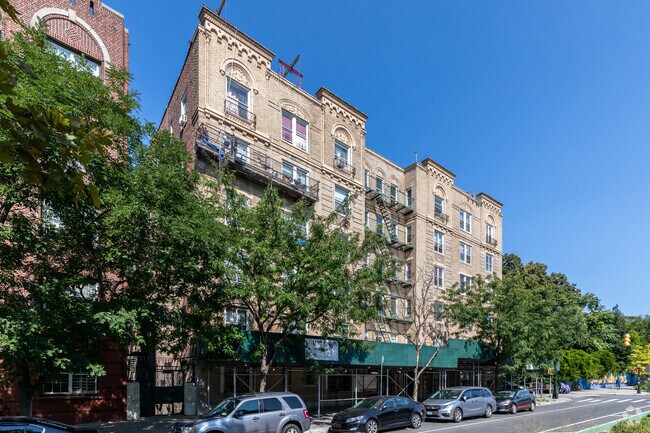 1075 Grand Concourse The Bronx, NY 10452 photo 4