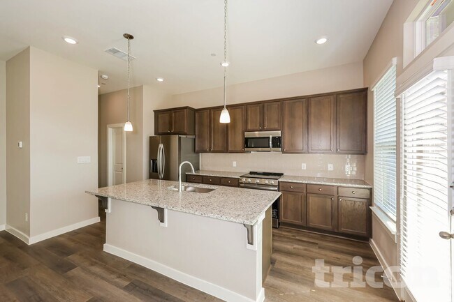 3043 Whitetail Ln Garland, TX 75043 photo 3