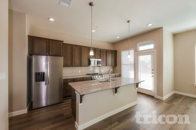 3043 Whitetail Ln Garland, TX 75043 photo 2